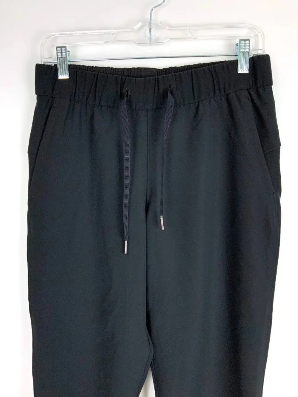 Lululemon On The Fly Black Crop 23